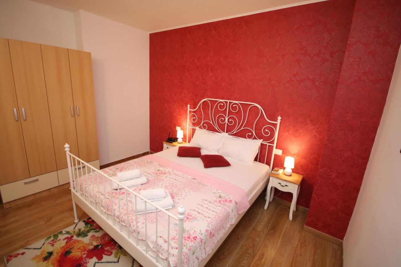 Flowers Apartments Timisoara Bagian luar foto